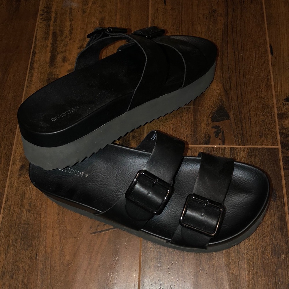 BRAND NEW Platform Sandals